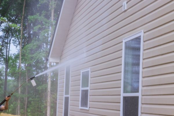 Cost of Exterior House Cleaning in Des Moines