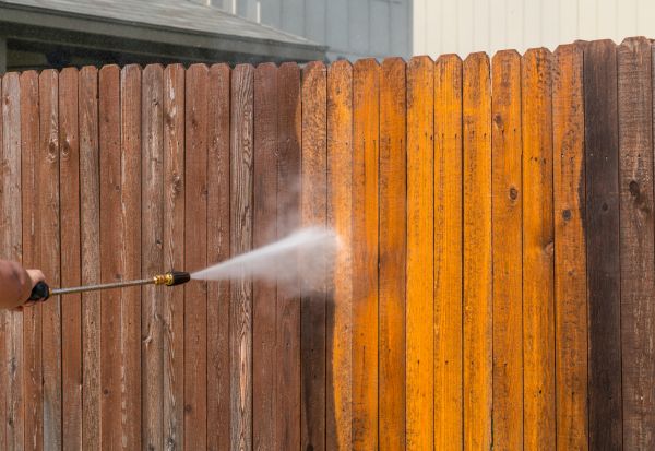 Fence Power Washing in Des Moines