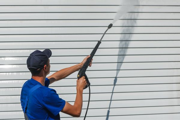 Siding Washing in Des Moines