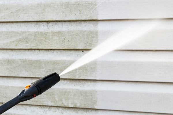 Cost of House Exterior Cleaning in Des Moines
