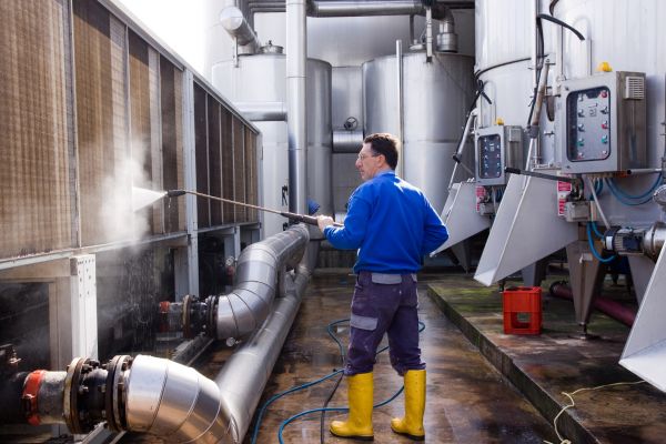 Cost of Business Pressure Washing in Des Moines