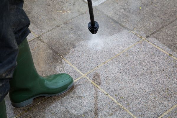 Cost of Industrial Pressure Cleaning in Des Moines