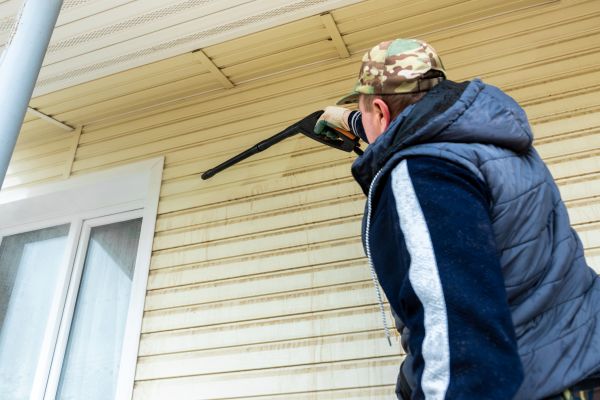 Vinyl Siding Pressure Cleaning in Des Moines